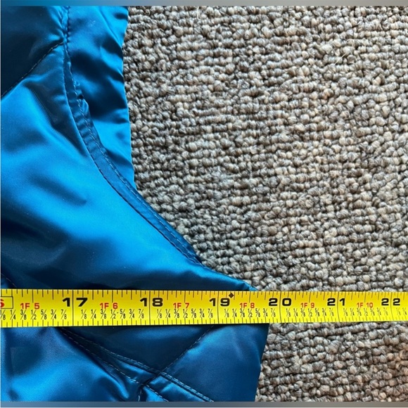 The North Face 550 down puffer vest, size M, nice! - Picture 10 of 12